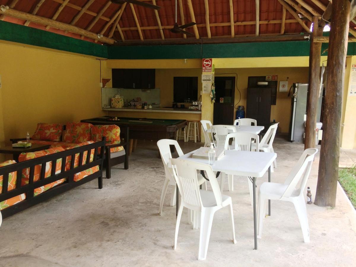 Amigos Hostel Косумель Екстер'єр фото