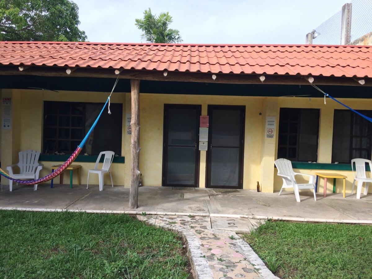 Amigos Hostel Косумель Екстер'єр фото